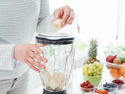 להזמין בלנדר אונליין - נינג'ה בהכנת שייקים