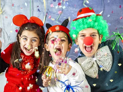 תחפושות לפורים שכולם רוצים - איפה קונים תחפושת נינג'ה, סמי הכבאי, אנה או אלזה בזול אונליין?