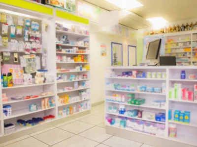 לקנות בושם או תרופה באינטרנט - הכירו את הנבחרת של בתי מרקחת אונליין עם החזר כספי